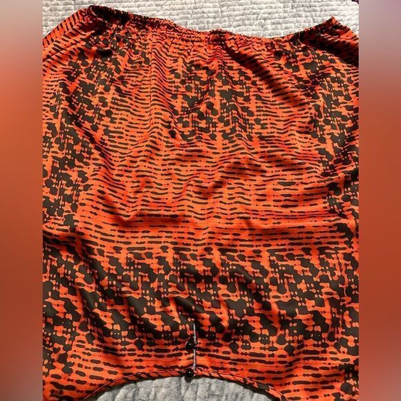 Current Affair half sleeve top in Orange Silk Multiple colors - Picture 11 of 14